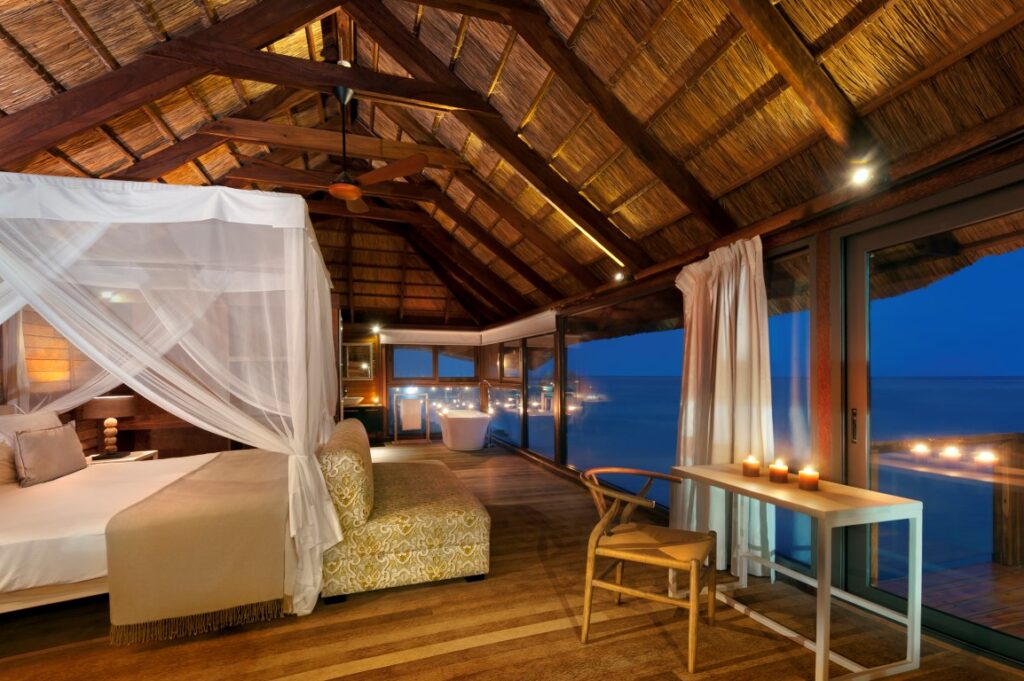 Melia- zanzibar inside