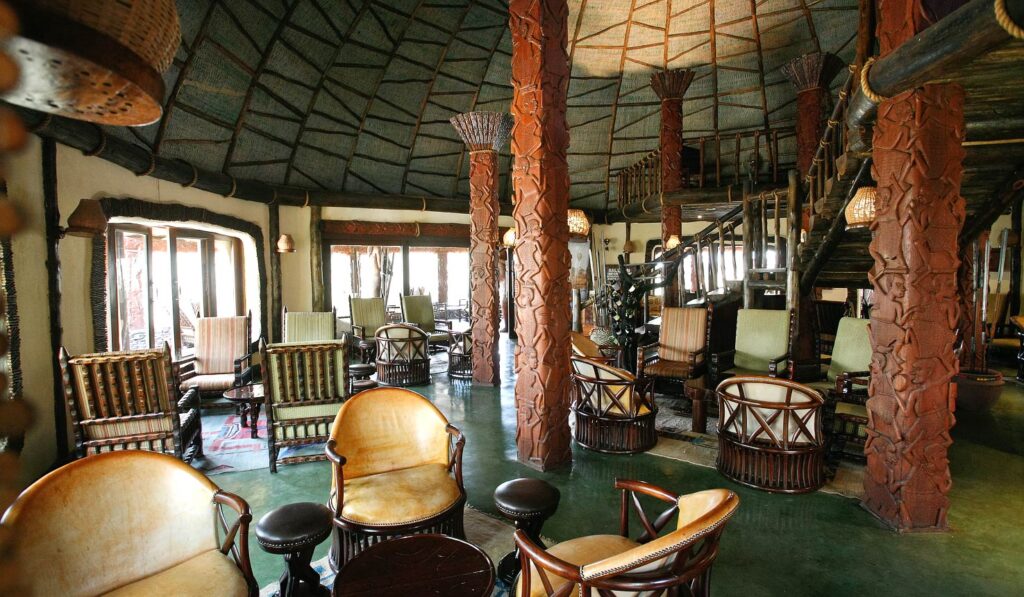 serena lodge inside