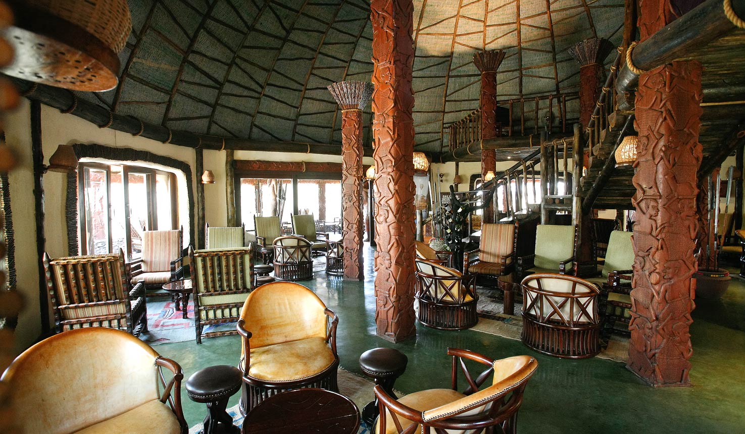 serena lodge inside