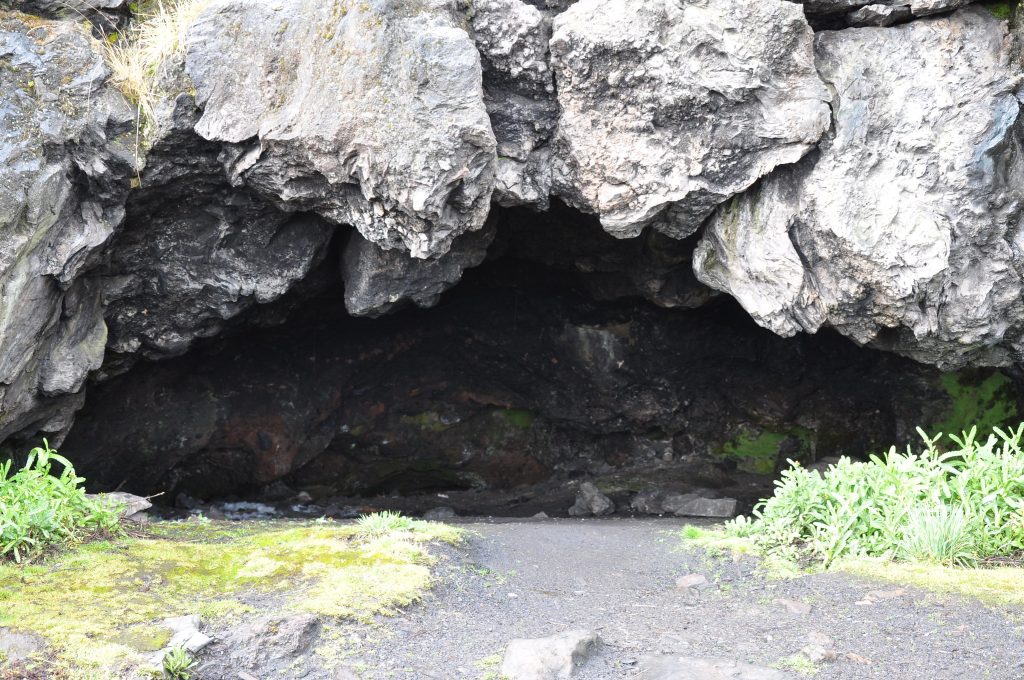 Shira cave camp