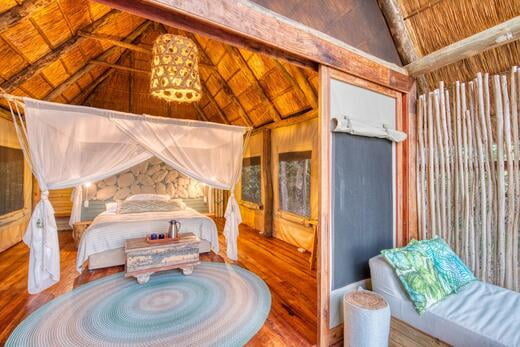 MM.Mahale.Room12