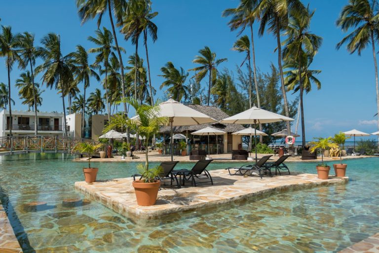 header-zanzibar-bay-1200x802