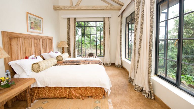 Clouds-Mountain-Gorilla-Lodge-room-bwindi